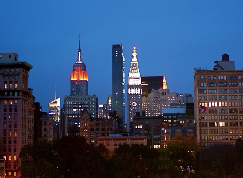 Empire State Building puts on 9-minute Halloween light&nbsp;show