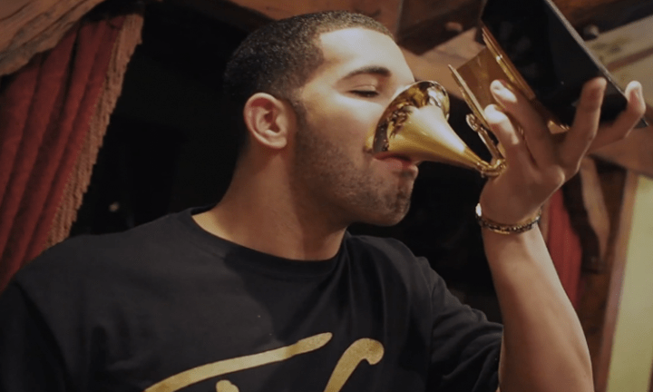 drake-drinking-out-his-grammy-www.thundaground.tv_