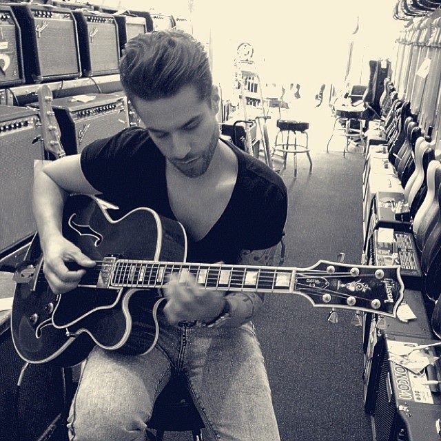 1426539_10152389960127782_1527440673_n