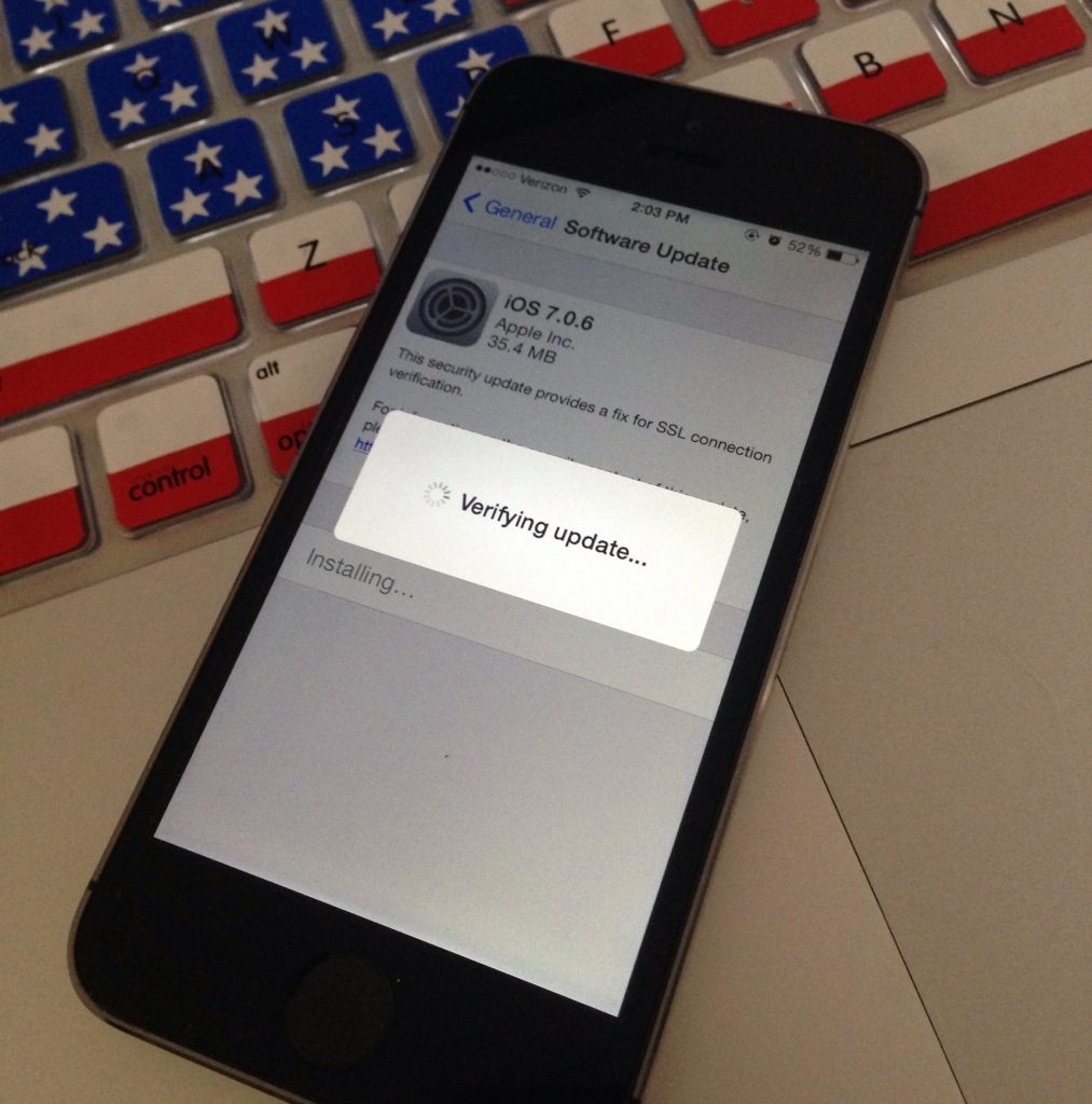 Apple Releases iOS 7.0.6 to Fix Security&nbsp;Issue