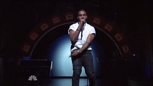 Kanye West Delivers 7 Song Medley on Late Night with Seth&nbsp;Meyers